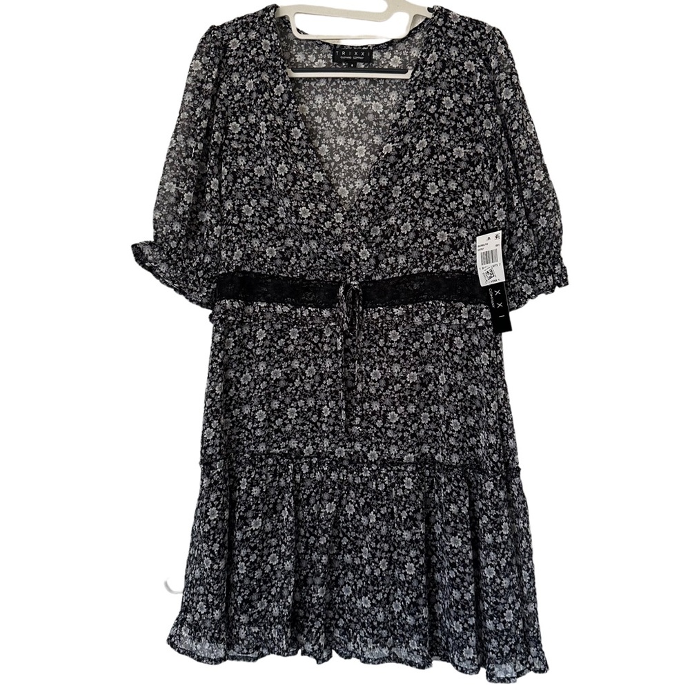 Trixxi Dark‎ Grunge Floral Lace Lightweight Dress Size S
